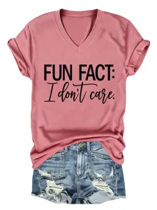 Maglietta casual da donna con scollo a V e maniche corte con simpatica stampa e top quotidiano.