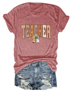 Casual dames korte mouwen t-shirt met leraar print en denim shorts voor dagelijks gebruik.