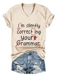 Casual dames T-shirt met V-hals en korte mouwen en grappige grammaticaprint voor dagelijks.