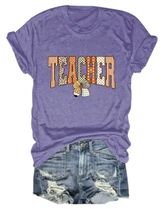 Casual paars leraar korte mouw T-shirt gecombineerd met denim shorts voor dagelijks