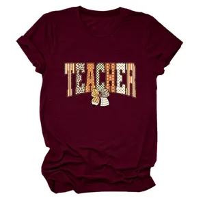 Dames casual bordeauxrode korte mouw T-shirt met leraar letterprint en schattige strik.