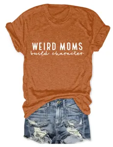 T-shirt femme décontracté à manches courtes et col rond avec imprimé et short en jean.