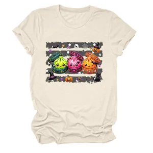 Lässiges Damen Rundhals Kurzarm T-Shirt mit niedlichem Halloween Teigtaschen und Kürbis Grafimotiv Print.