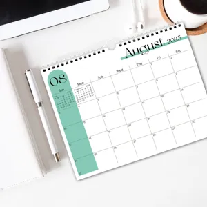 Calendrier mural minimaliste 2025 avec reliure spirale et crochet, idéal pour le bureau.