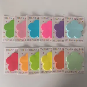 Notes autocollantes de fleurs, 12 blocs-notes colores en forme avec carte pour cadeaux.