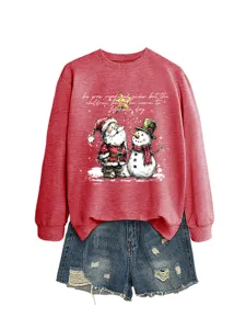 Felpa rossa natalizia a maniche lunghe con grafico di pupazzo di neve vintage e shorts in denim.