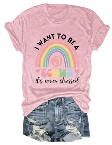 Maglietta casual manica corta rosa con stampa grafica arcobaleno e lettere da donna.
