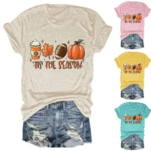 Comoda maglietta a maniche corte da donna TIS THE SEASON con stampa di zucca.