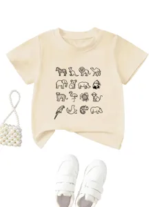 Niedliches T-Shirt für Kleinkinder mit Tiermotiv in Beige, Detailansicht mit passenden Schuhen