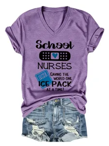 Casuale scollo a V maniche corte t-shirt con stampa infermiera scolastica e pantaloncini.