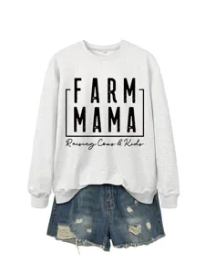 Lässiges Damen Farm Mama Print Sweatshirt Detailansicht mit Grafik und Kragengröße.