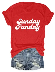 Comfortabele rode korte mouw ronde hals Sunday Funday T-shirt voor dames casual top