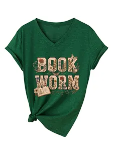 T-shirt femme décontracté col V manches courtes vert avec imprimé floral livre ver esthétique.