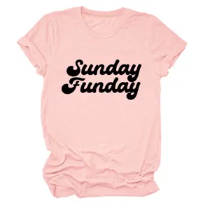 Casual roze Sunday Funday dames t-shirt korte mouw ronde hals comfortabele top.