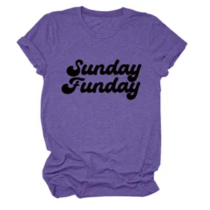 Casual paars t-shirt met korte mouwen voor dames met Sunday Funday tekstprint top.