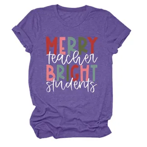 Dettaglio t-shirt manica corta stampa lettere insegnante viola, top donna casual.