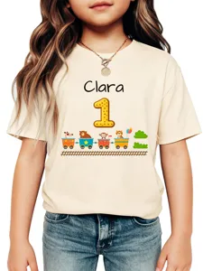 Maglietta personalizzata per bambini con nome Clara e trenino di animali, maniche corte comode.
