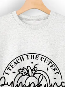 Graues Lehrer Kürbis Grafik Sweatshirt, lässiger Herbst Langarm Rundhals Pullover für Damen.