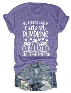 Casual women purple short sleeve round neck t-shirt with cute pumpkin print graphic top.