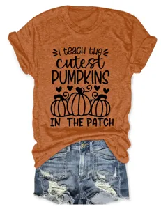 Casual autumn women round neck short sleeve T-shirt with cute pumpkin teacher graphic print.
