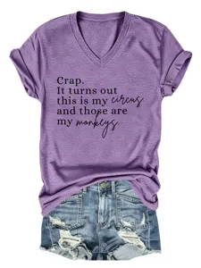 T-shirt femme décontracté à col V et imprimé lettres avec short en jean vue détaillée.