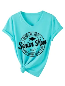 Γυναικείο casual T-shirt με V λαιμόκοψη και κοντό μανίκι με εκτύπωση αποφοίτησης 2027.