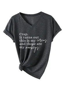 T-shirt graphique à col V et manches courtes gris foncé t-shirt de slogan pour femmes