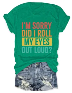T-shirt vert décontracté pour femme à manches courtes avec imprimé et short en jean.