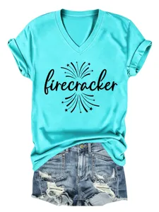 Camiseta casual turquesa de mujer cuello V manga corta con estampado firecracker y short