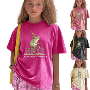 Vue détaillée du t-shirt à manches courtes imprimé amusant avec joli motif de grenouille.