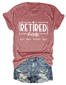 Casual minimalist women's round neck short sleeve T-shirt featuring retired mode print.