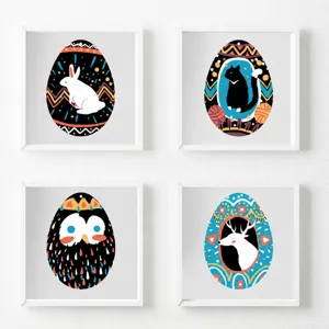 Kit d'art à gratter de Pâques 4 motifs d'animaux, œufs colorés suspendus déco murale DIY.