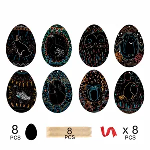 Kit de arte para rascar de Pascua con ocho tarjetas de huevos coloridas, palos y cintas.