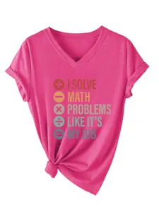 Rosa V-Ausschnitt Kurzarm T-Shirt mit lustigem Mathe-Spruch und stilvollem Knotensaum.