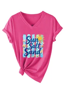 Camiseta de manga corta con cuello en V para mujer con divertido estampado de playa.