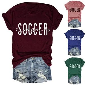 T-shirt femme manches courtes col rond imprimé maman foot avec short en jean assorti