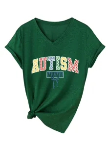 Detail groen V-hals korte mouw t-shirt, autism mama grafische print, casual wear.