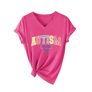 Dames roze V-hals korte mouw t-shirt autism mama grafische casual top hoofdaanzicht.