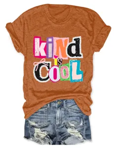 Lässiges Damen Rundhals Kurzarm T-Shirt mit bunter Buchstabe Druck für Sommer und Alltag.