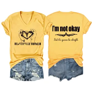 Lässiges gelbes Damen V-Ausschnitt Kurzarm T-Shirt mit coolem Grafik-Zitat-Druck für den Alltag.