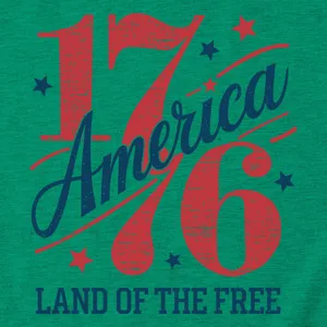 Gros plan détaillé du tissu de t-shirt graphique patriotique avec impression américaine 1776.