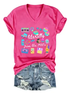 Ροζ T-shirt με V-neck και κοντό μανίκι με ρετρό τύπωμα 90s, casual γυναικεία.