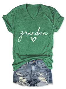 Lässiges grünes V-Ausschnitt Kurzarm-T-Shirt für Damen mit Grandma-Buchstaben-Druck.