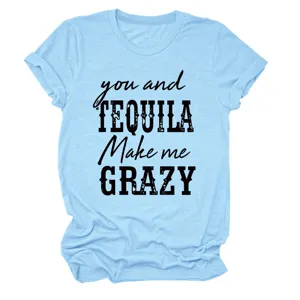 T-shirt graphique bleu clair à manches courtes doté d'une amusante citation tequila.
