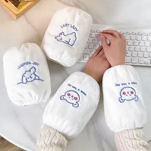 Manchettes en Peluche Chaudes d'Hiver pour Femmes Jolie Broderie Cartoon Épaissies Anti-Salissure Bureau Quotidien