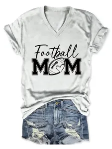 Casual γυναικείο t-shirt με V-neck και τύπωμα football mom, άνετο για καθημερινή χρήση.