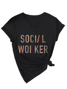Dames casual korte mouw V-hals T-shirt met modieuze letterprint en geknoopt zoomontwerp.