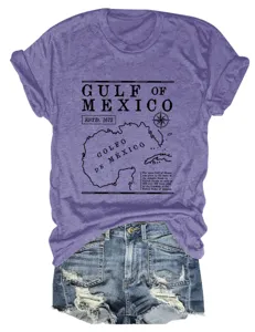 Casual paars dames t-shirt met korte mouwen, Golf van Mexico opdruk en spijkerbroek shorts detail.