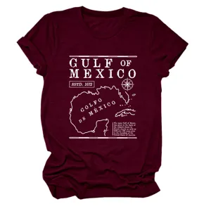 Bordeauxrode dames korte mouwen t-shirt met vintage Golf van Mexico kaart grafische top.