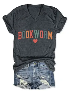 Casual dames donkergrijze V-hals korte mouw t-shirt met leuke boekenworm grafische opdruk.